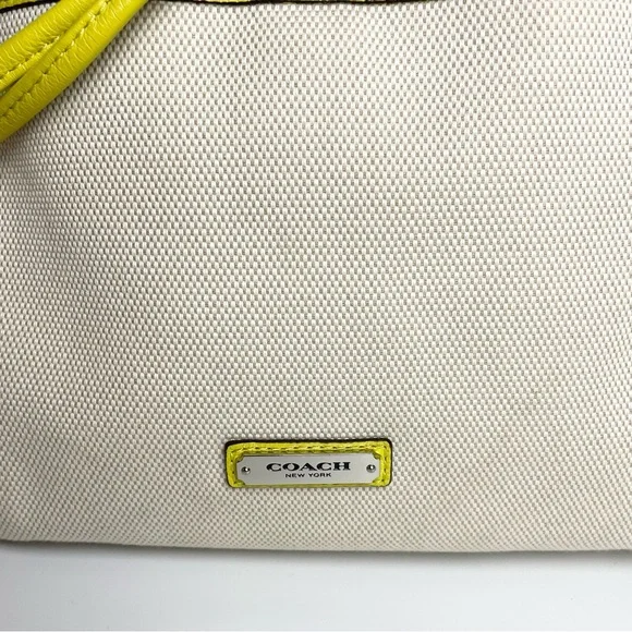 Coach Avery Chartreuse Drawstring Hobo - Picture 8 of 15